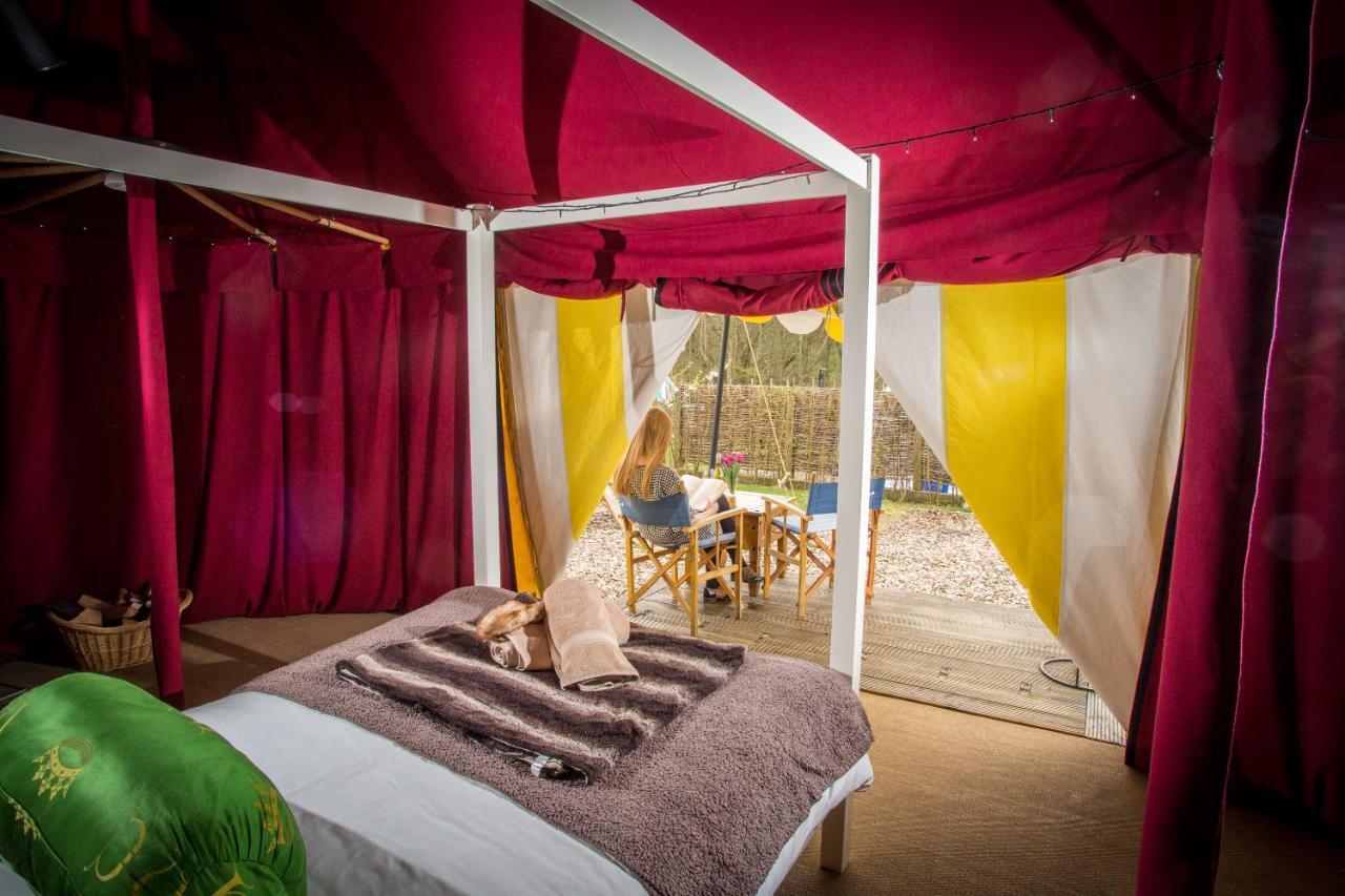 Отель Leeds Castle Knights Glamping Экстерьер фото